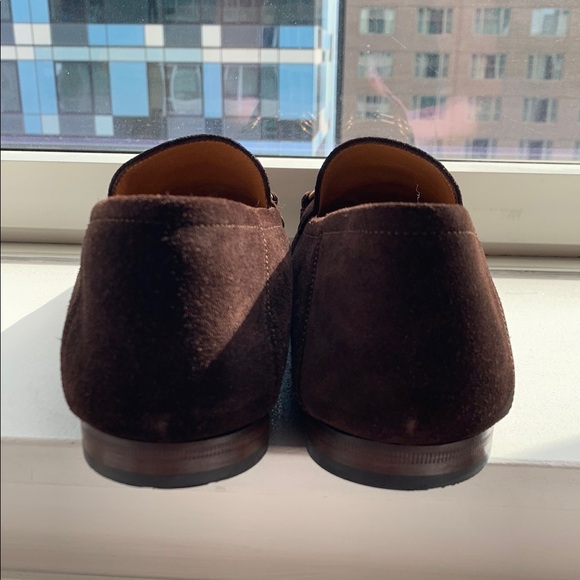 Gucci Men's Brown Suede Loafers with Gold Horsebit - Picture 8 of 9